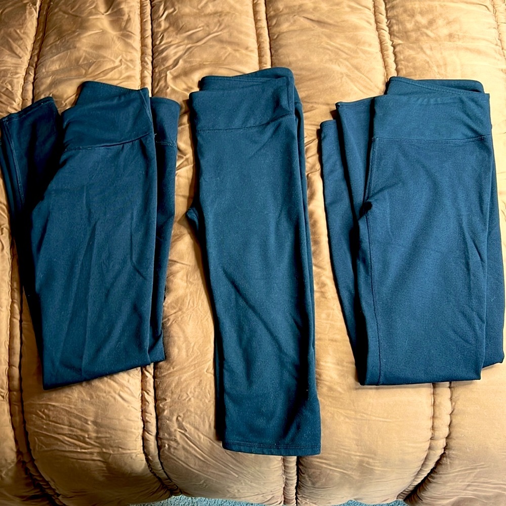 Fabletics Black Legging Bundle